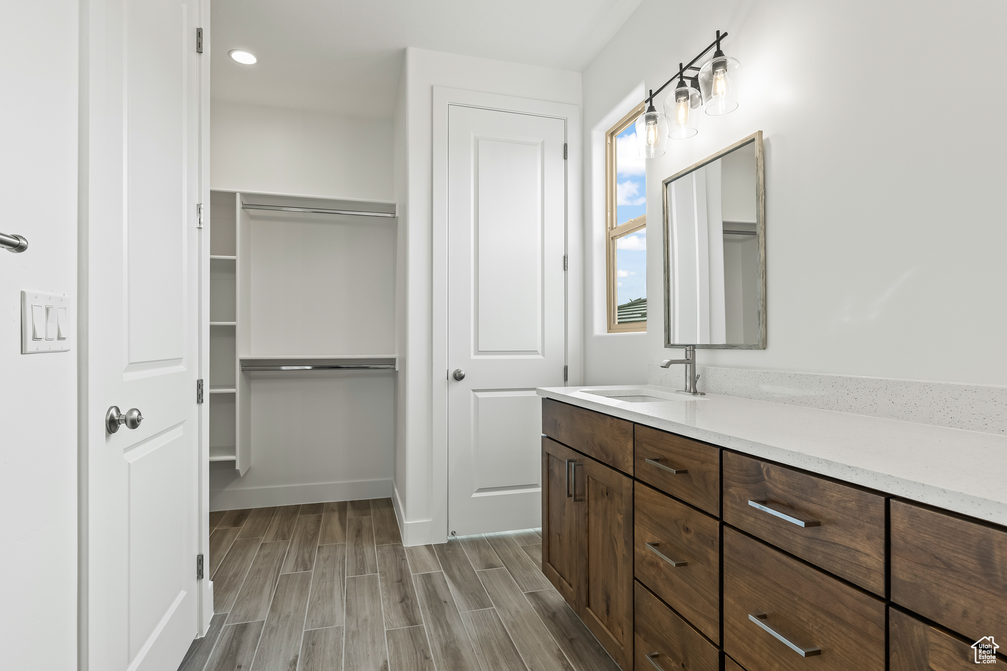 ZIONS GATE ESTATES - Residential