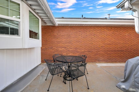 Tiny photo for 5494 S 250 E, Washington Terrace, UT 84405 (MLS # 2184380)