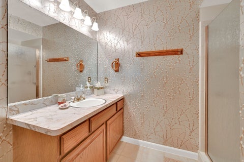 Tiny photo for 5494 S 250 E, Washington Terrace, UT 84405 (MLS # 2184380)