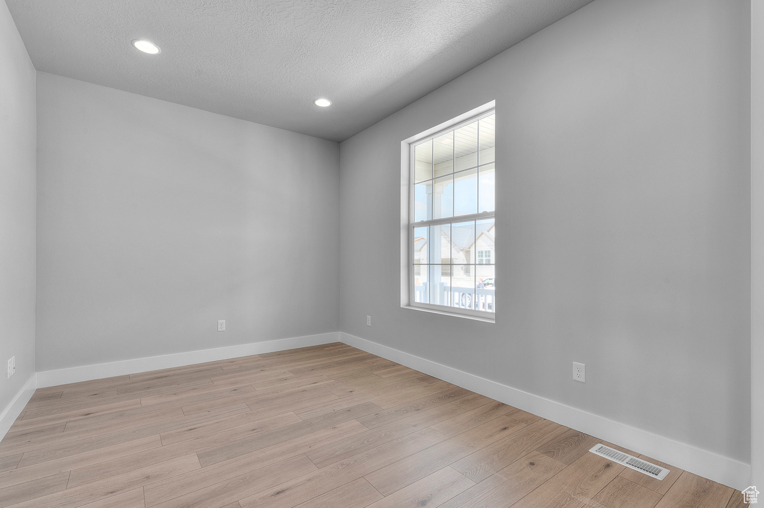 OVERLAND COLLECTION V2 238 - Residential