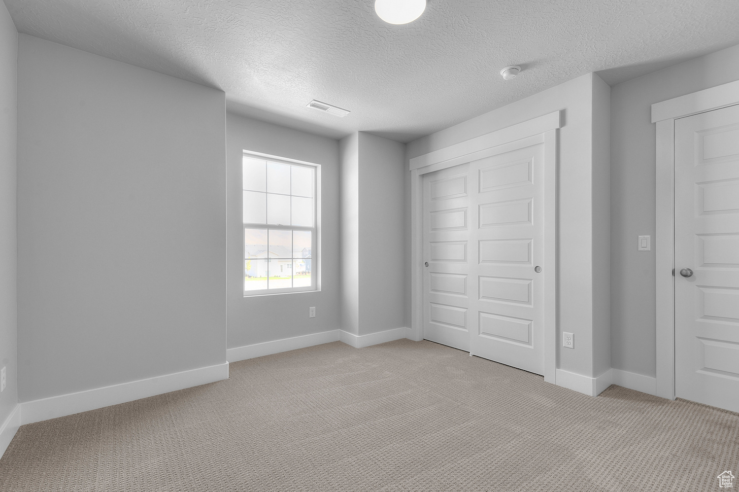 OVERLAND COLLECTION V2 238 - Residential