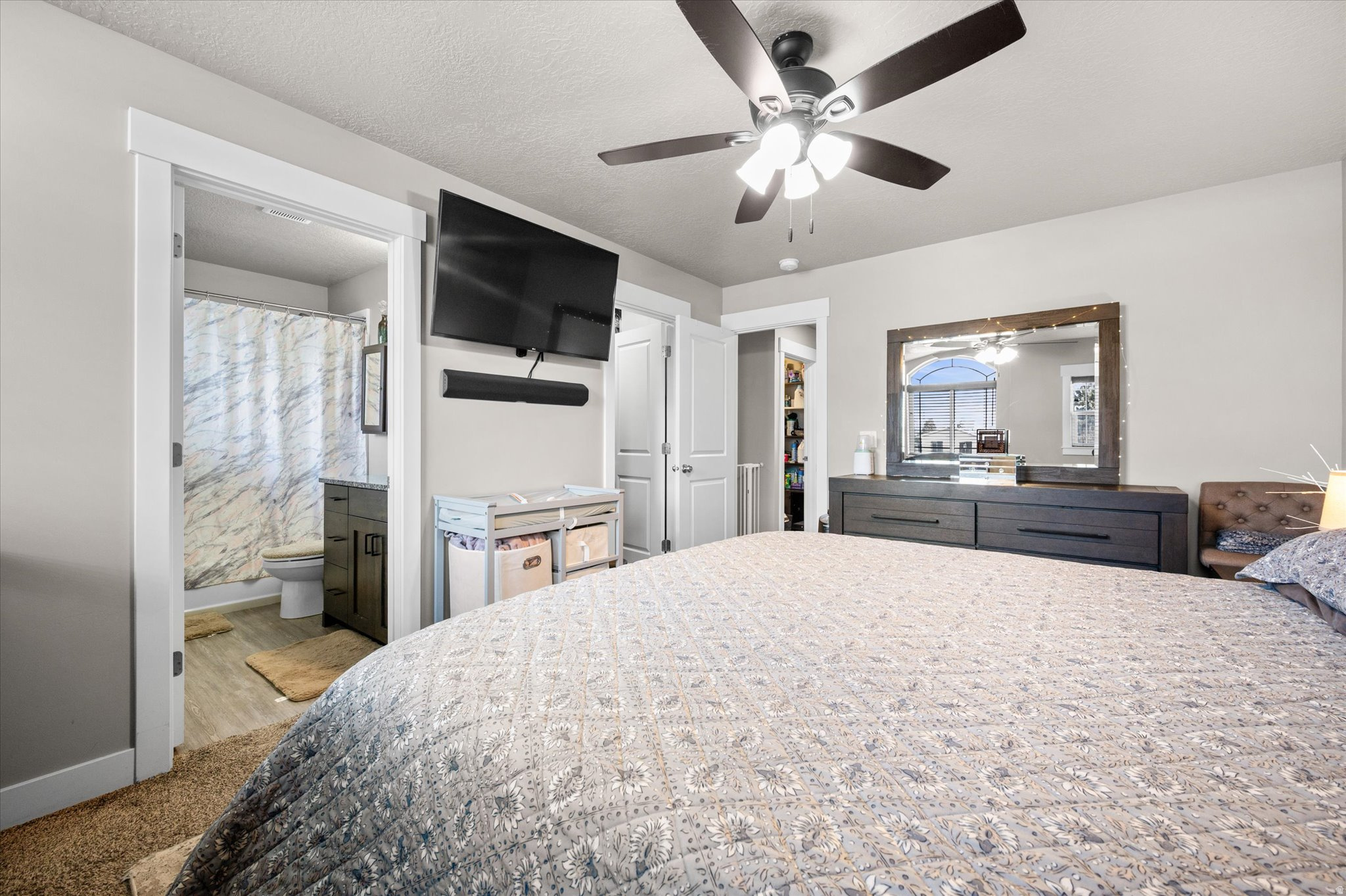 MAJESTIC VIEWS - Residential