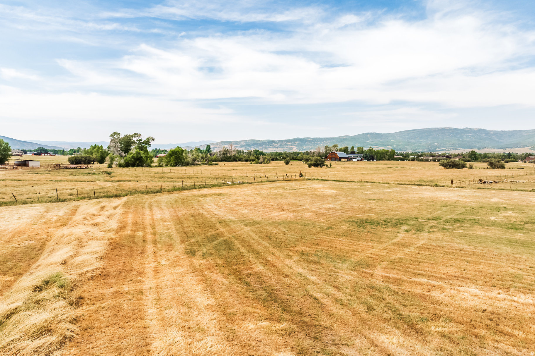 D-BAR SUBDIVISION - Land