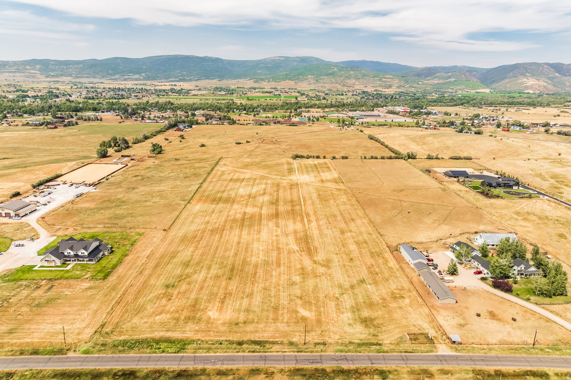 D-BAR SUBDIVISION - Land