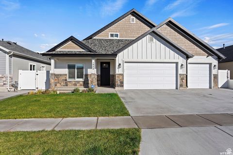 Tiny photo for 1652 W 560 N, Clinton, UT 84015 (MLS # 2107994)