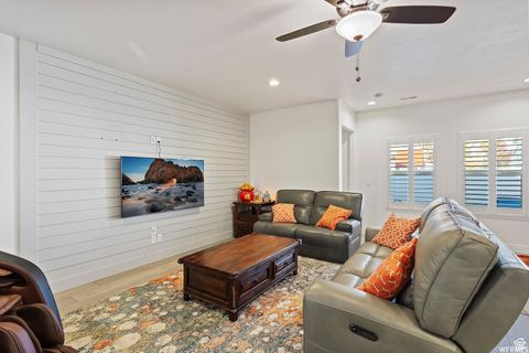 Tiny photo for 1652 W 560 N, Clinton, UT 84015 (MLS # 2107994)