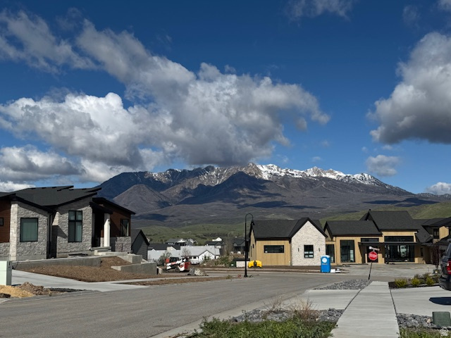 COTTONWOOD SPRING VIEW - Land