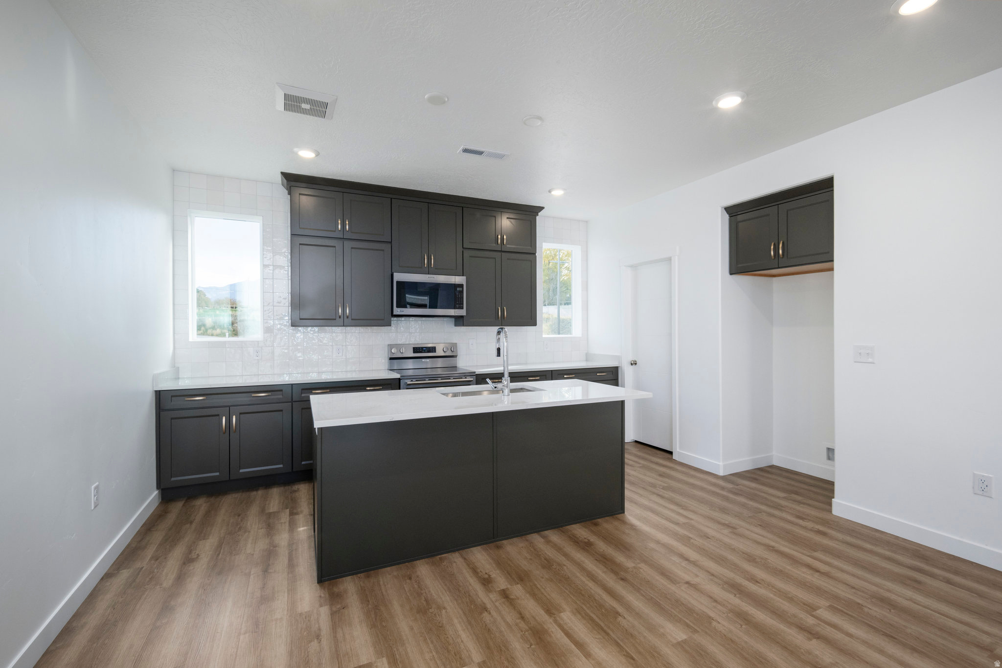 BULLION - Residential