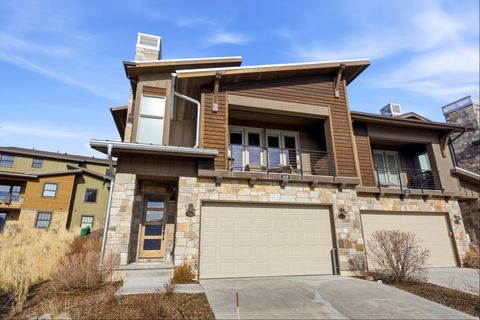 Tiny photo for 337 E OVERLOOK LOOP, Hideout, UT 84036 (MLS # 2142040)