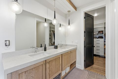 Tiny photo for 337 E OVERLOOK LOOP, Hideout, UT 84036 (MLS # 2142040)