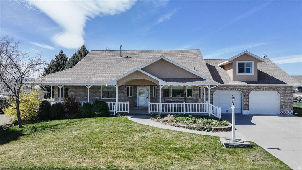 Photo of 881 S 1200 E, Preston, ID 83263 (MLS # 2146611)
