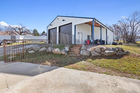 Tiny photo for 141 W 3100 S, Bountiful, UT 84010 (MLS # 2135086)