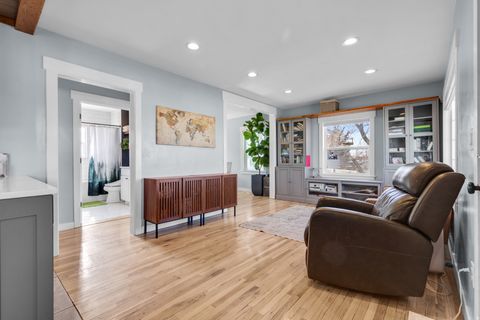 Tiny photo for 141 W 3100 S, Bountiful, UT 84010 (MLS # 2135086)