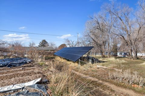 Tiny photo for 141 W 3100 S, Bountiful, UT 84010 (MLS # 2135086)