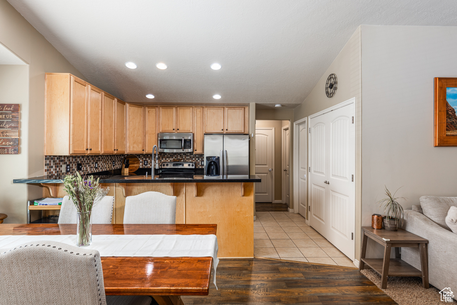 FOXBORO NORTH CASTLE - Residential