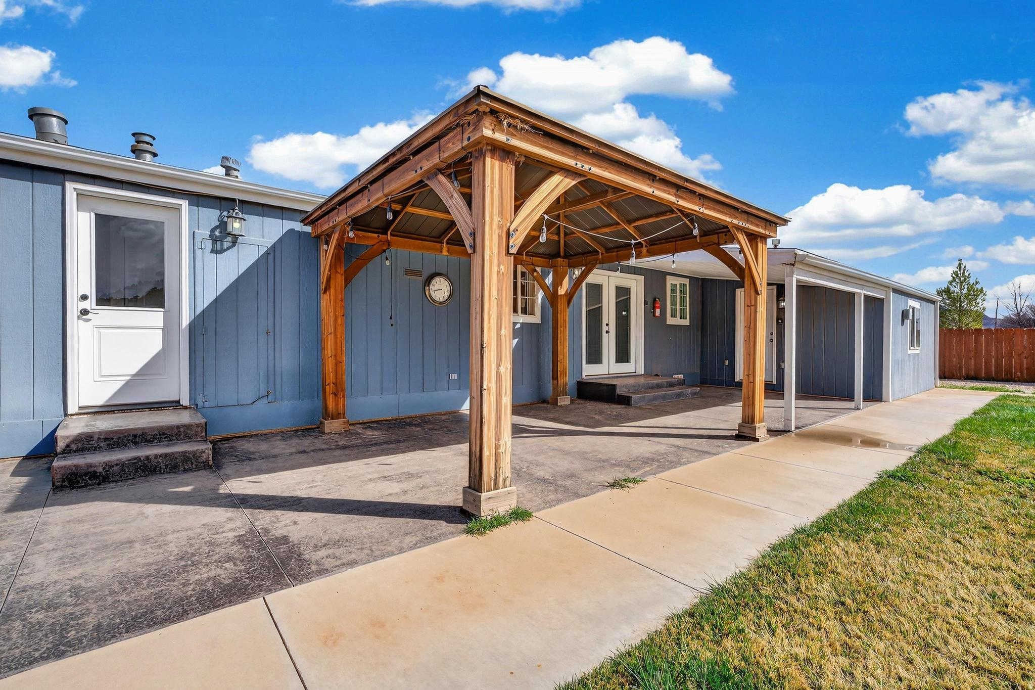 APPLE VALLEY RANCH - Residential