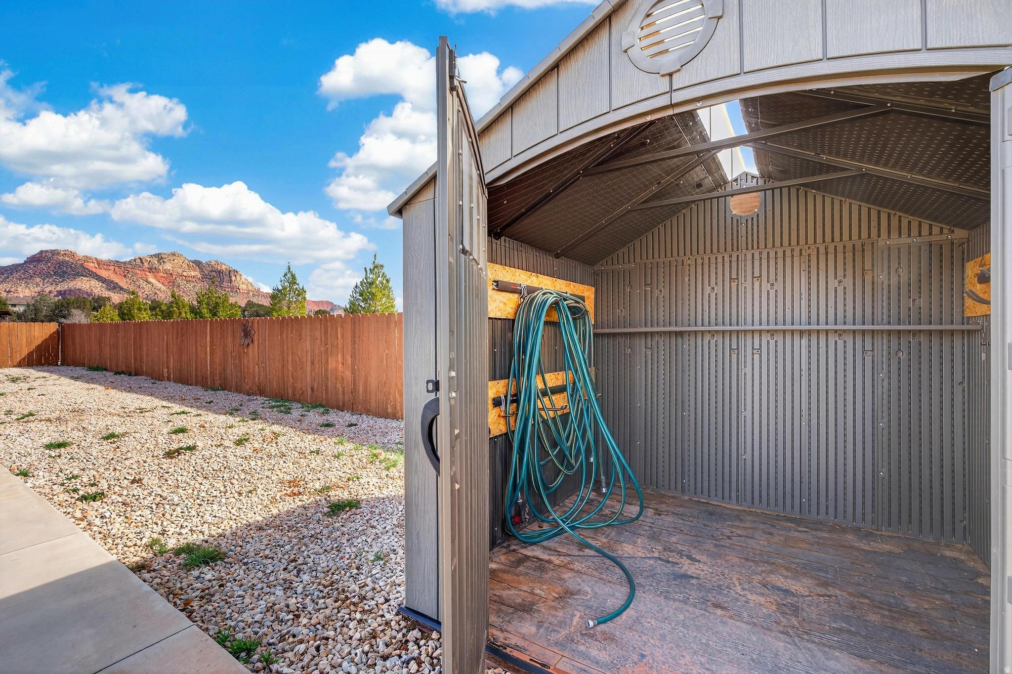 APPLE VALLEY RANCH - Residential