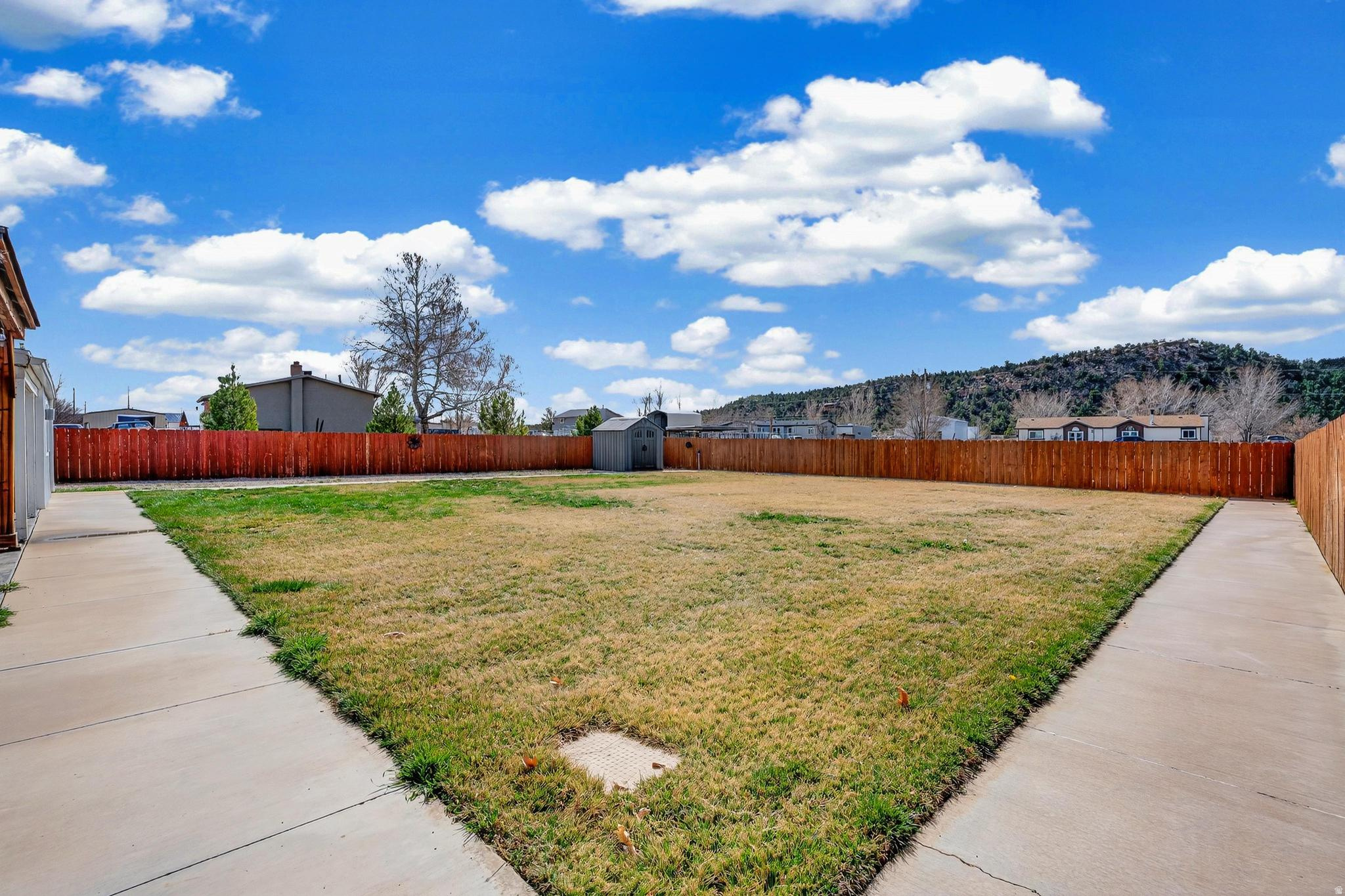 APPLE VALLEY RANCH - Residential