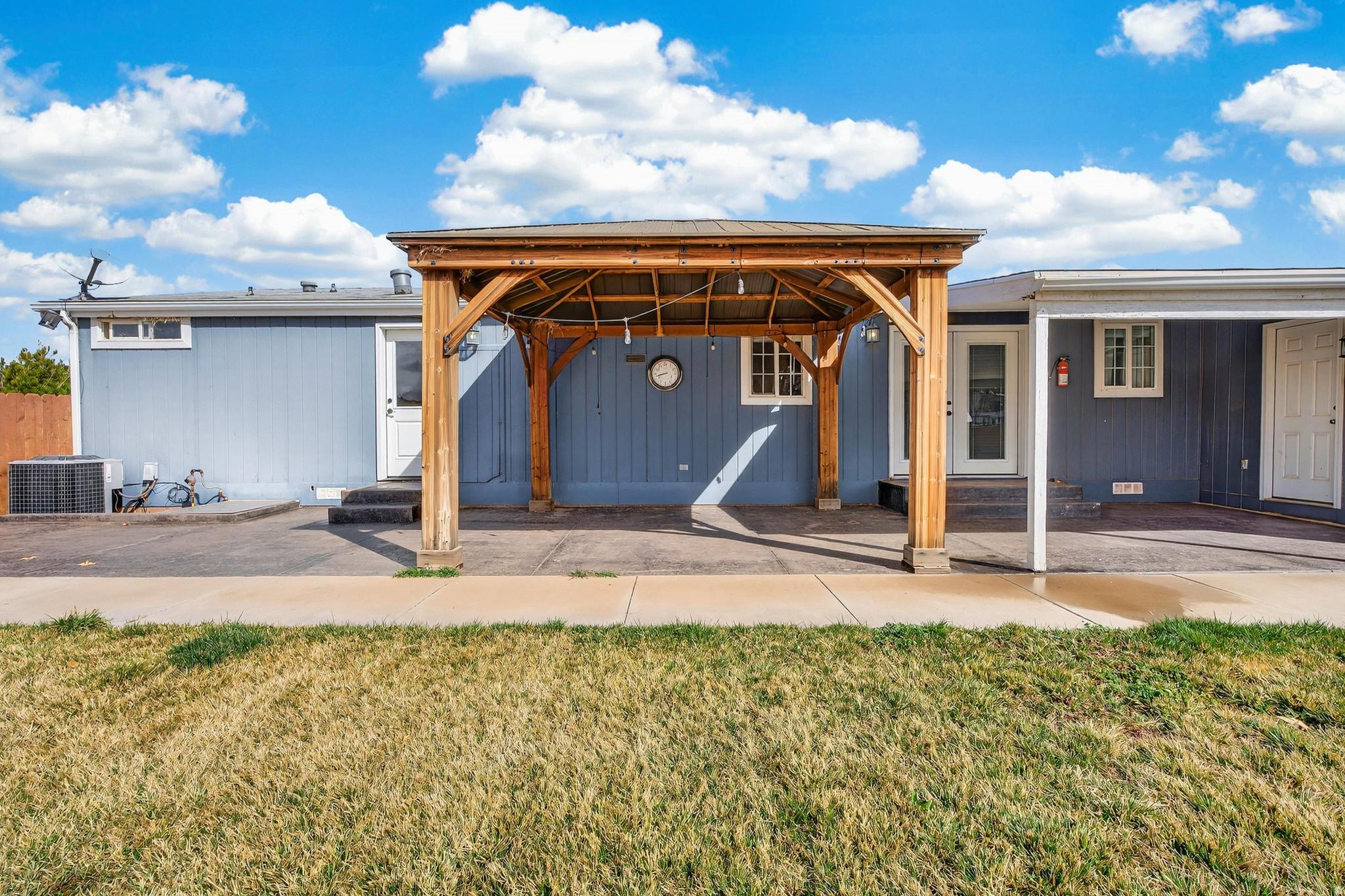 APPLE VALLEY RANCH - Residential