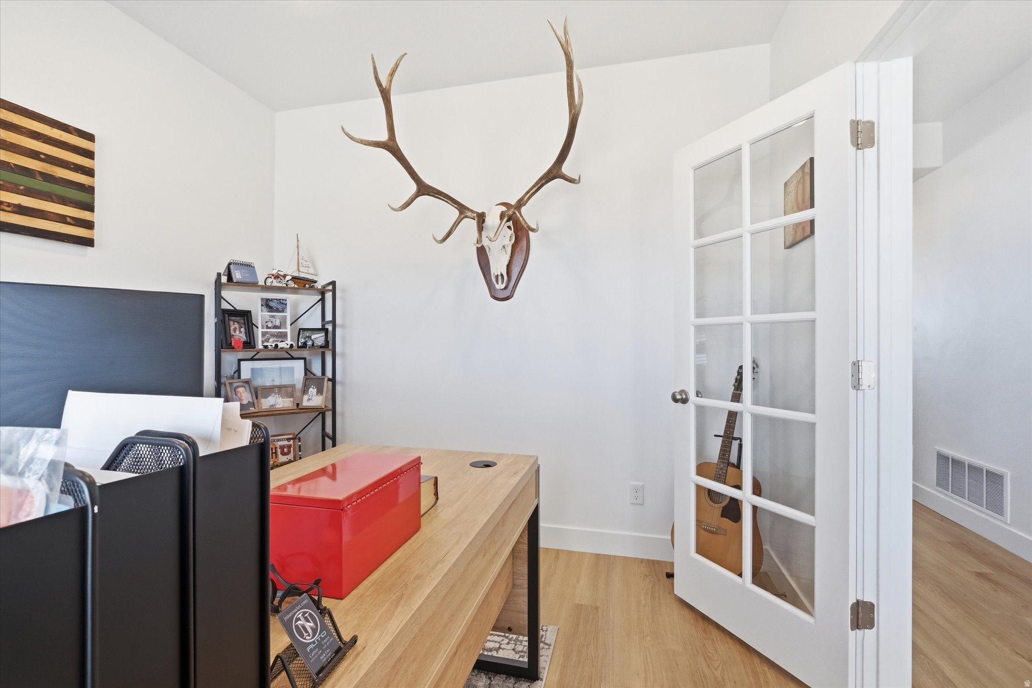 ROLLING HILLS - Residential