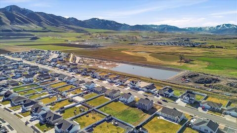 Tiny photo for 531 E 600 S, Hyrum, UT 84319 (MLS # 2144895)