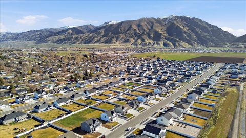 Tiny photo for 531 E 600 S, Hyrum, UT 84319 (MLS # 2144895)