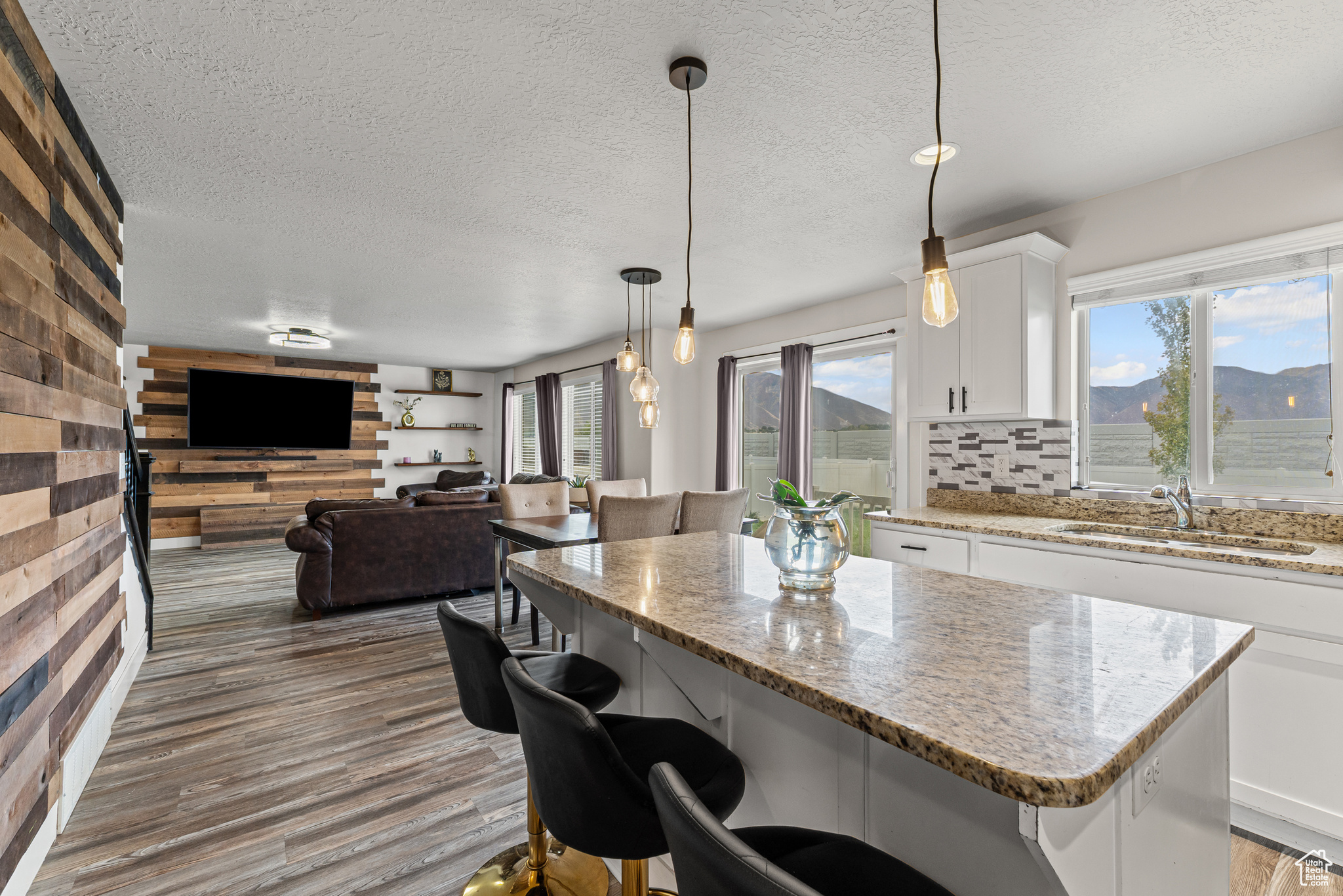 JESSIES BROOK - Residential