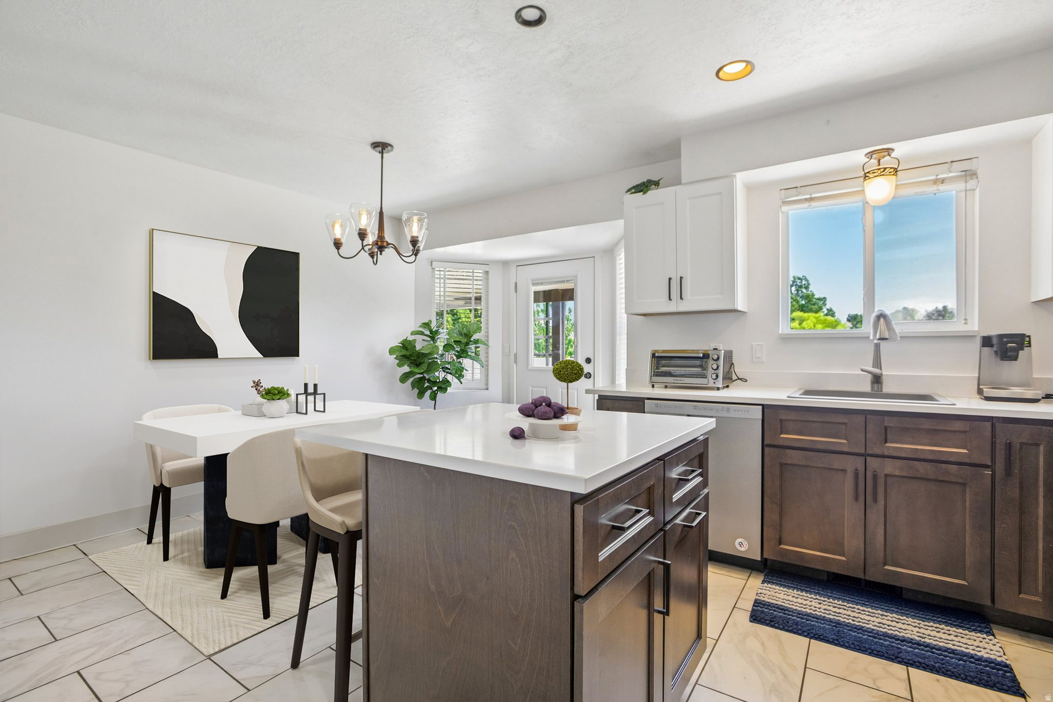 COUNTRY ESTA - Residential