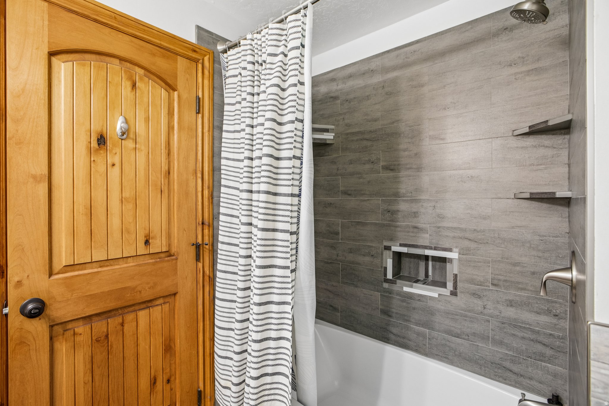 COUNTRY ESTA - Residential