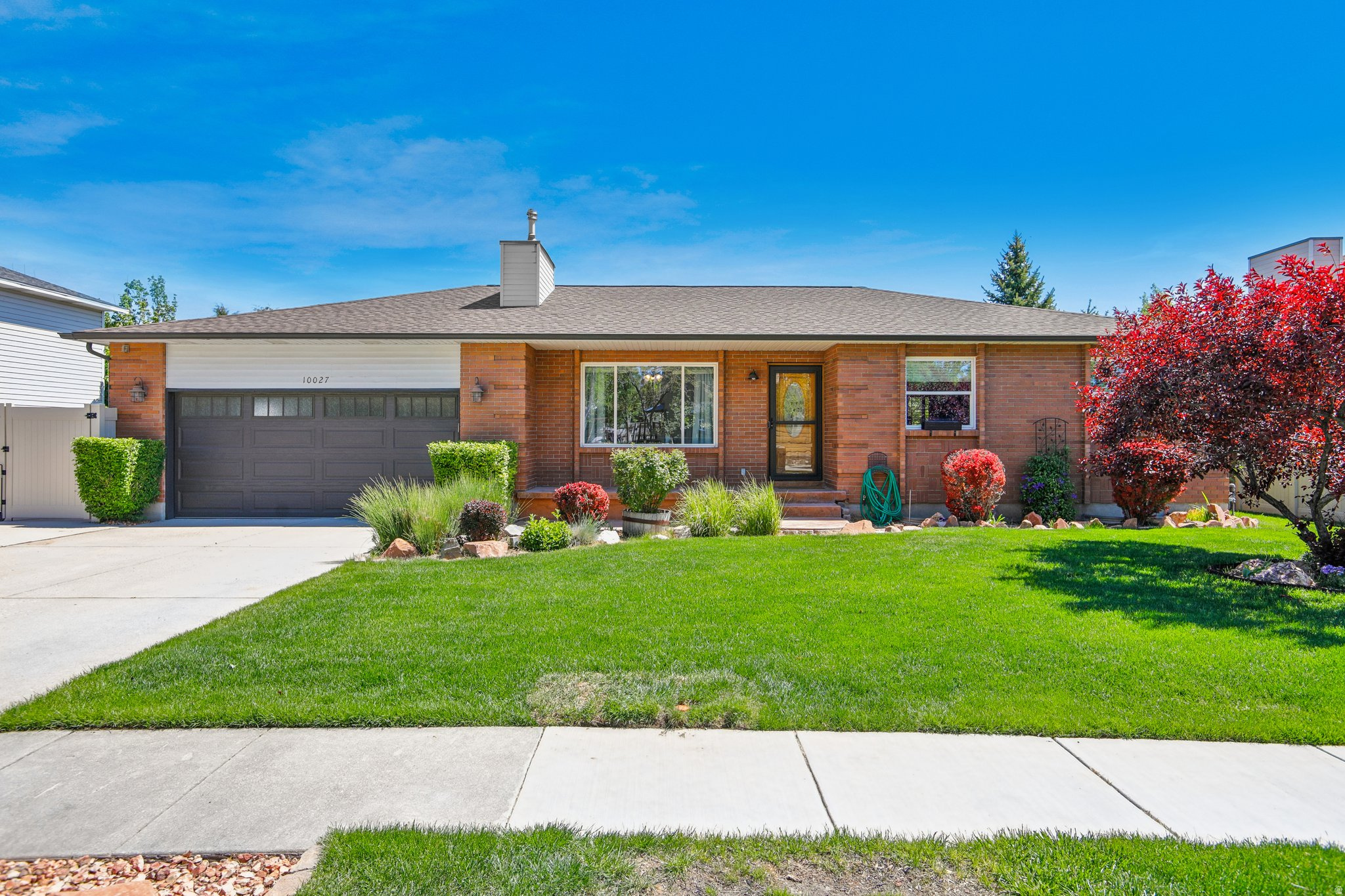 COUNTRY ESTA - Residential