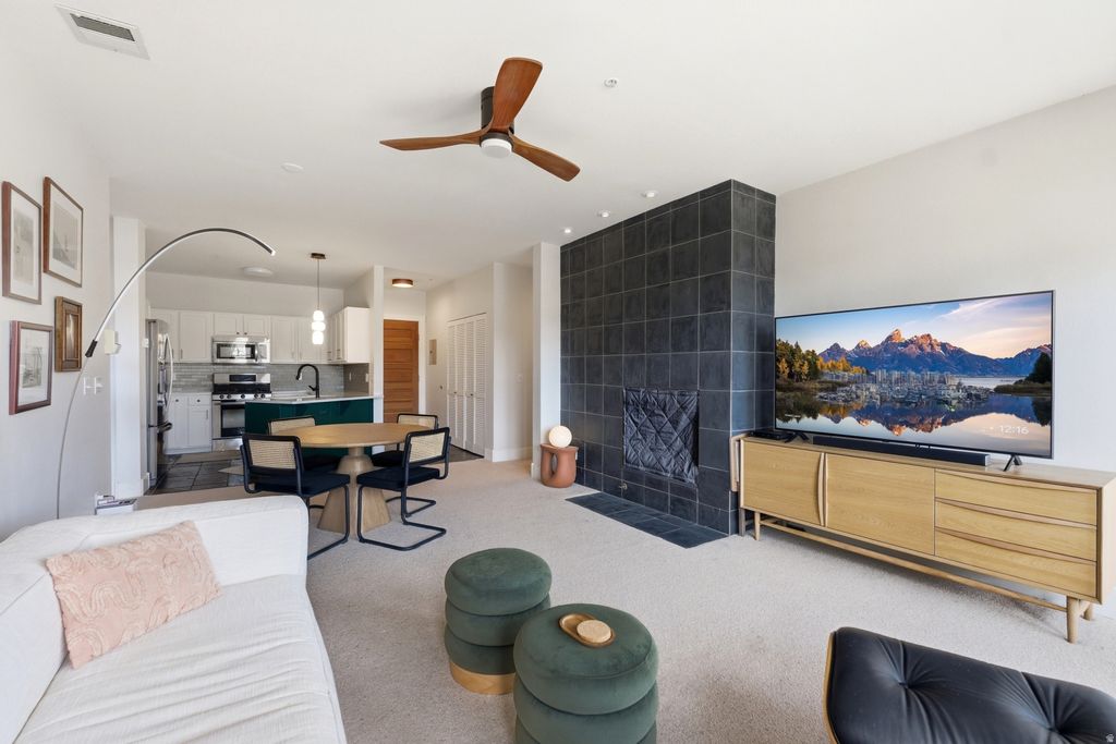 Photo of 8370 MEADOWVIEW CT #B24, Park City, UT 84098 (MLS # 2143574)