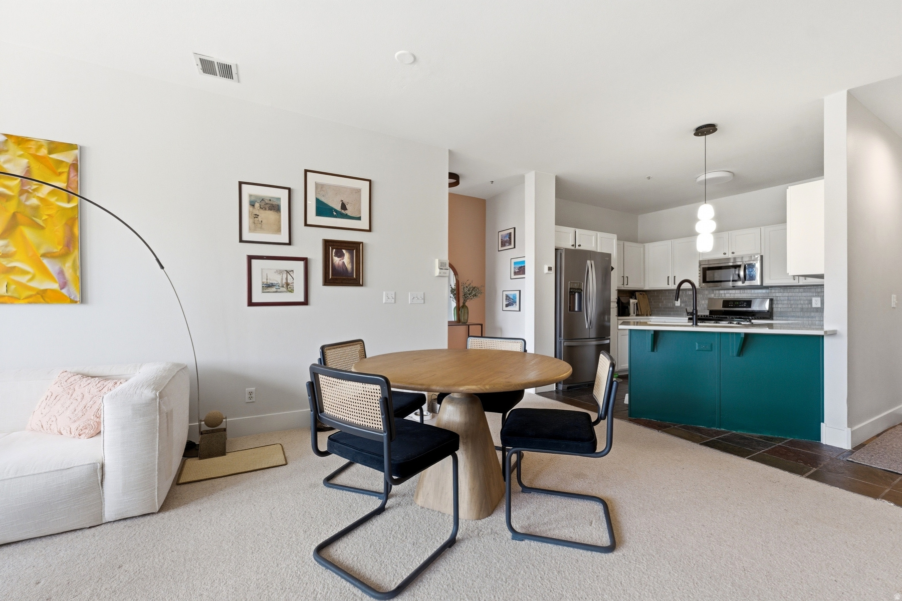 PINEBROOK POINTE CON - Residential