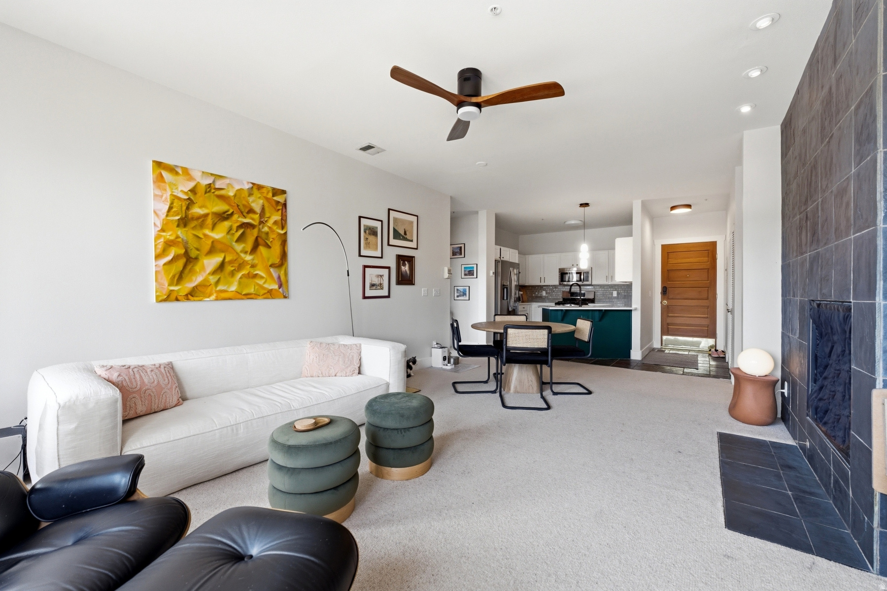 PINEBROOK POINTE CON - Residential