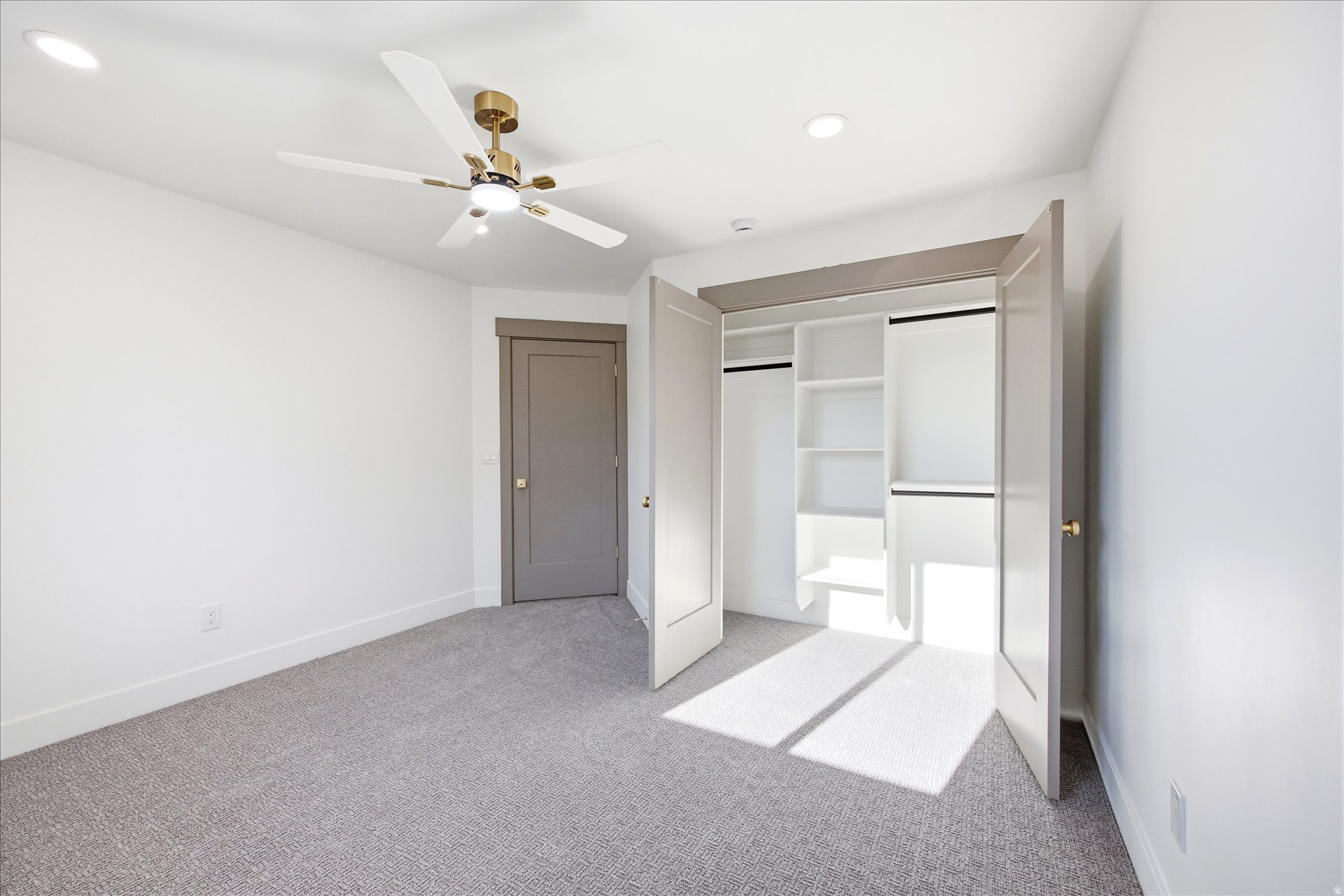 MEADOWS - Residential