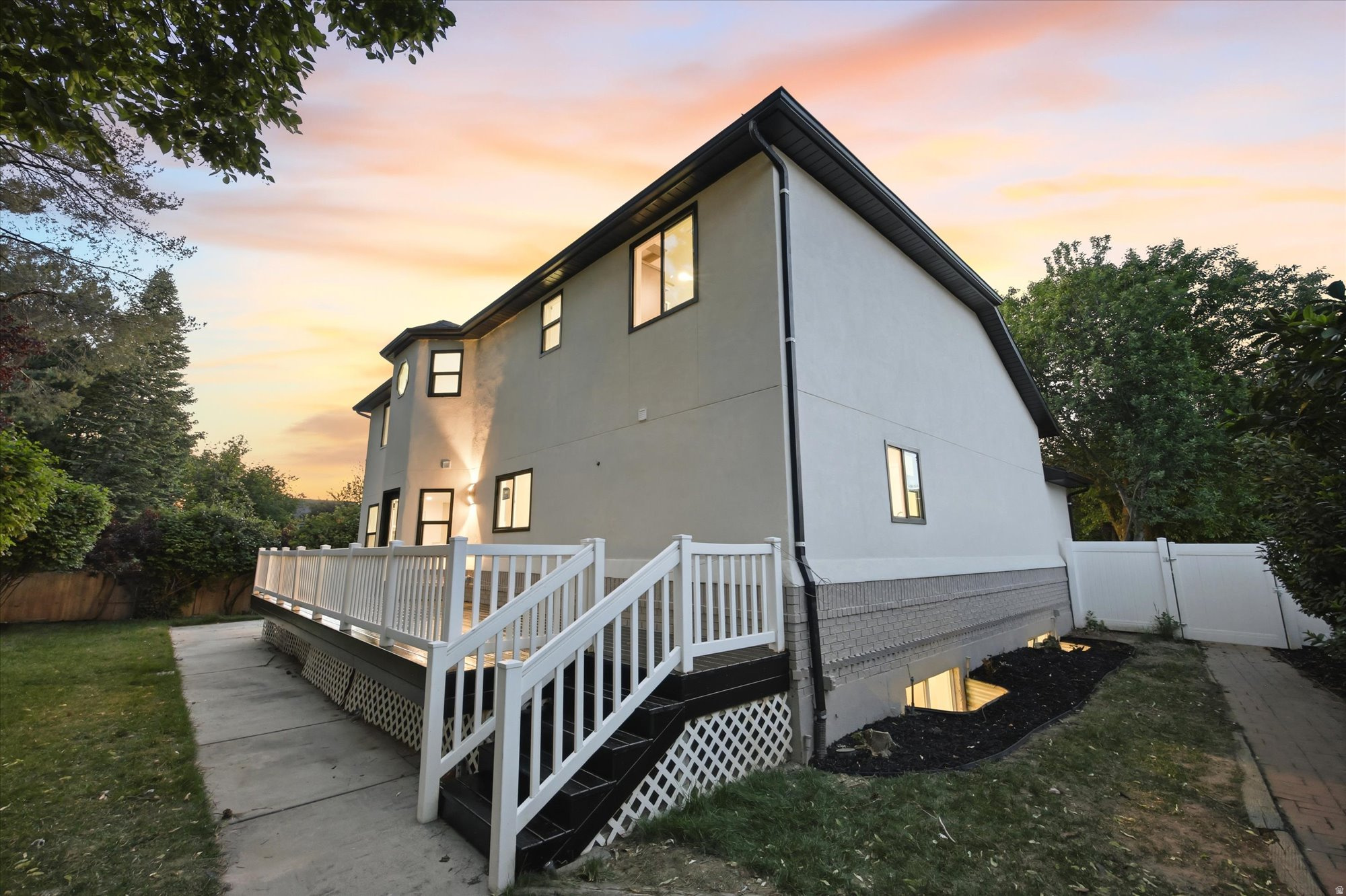 MEADOWS - Residential