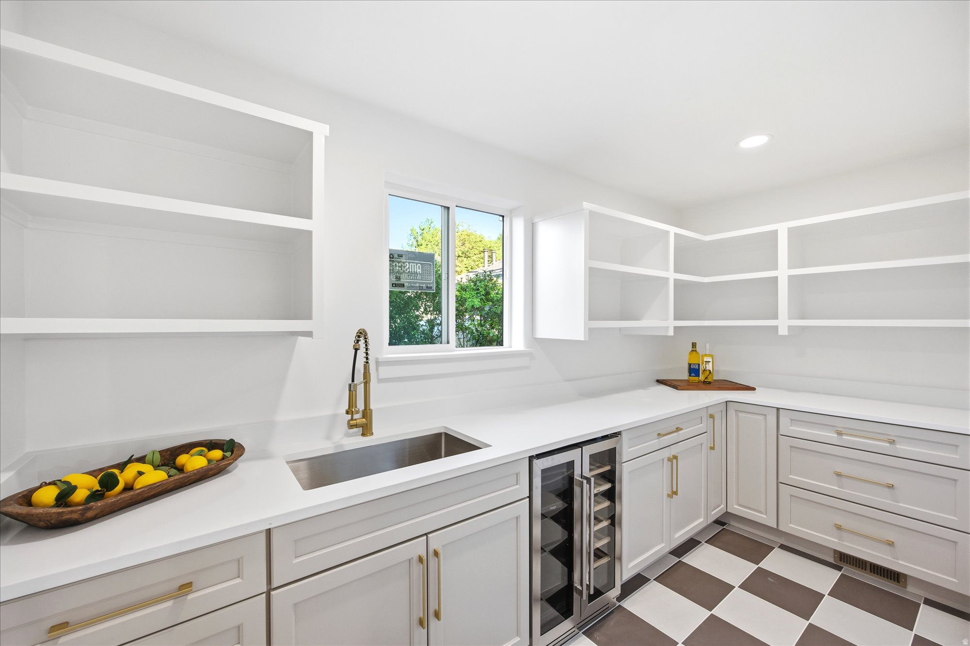 MEADOWS - Residential