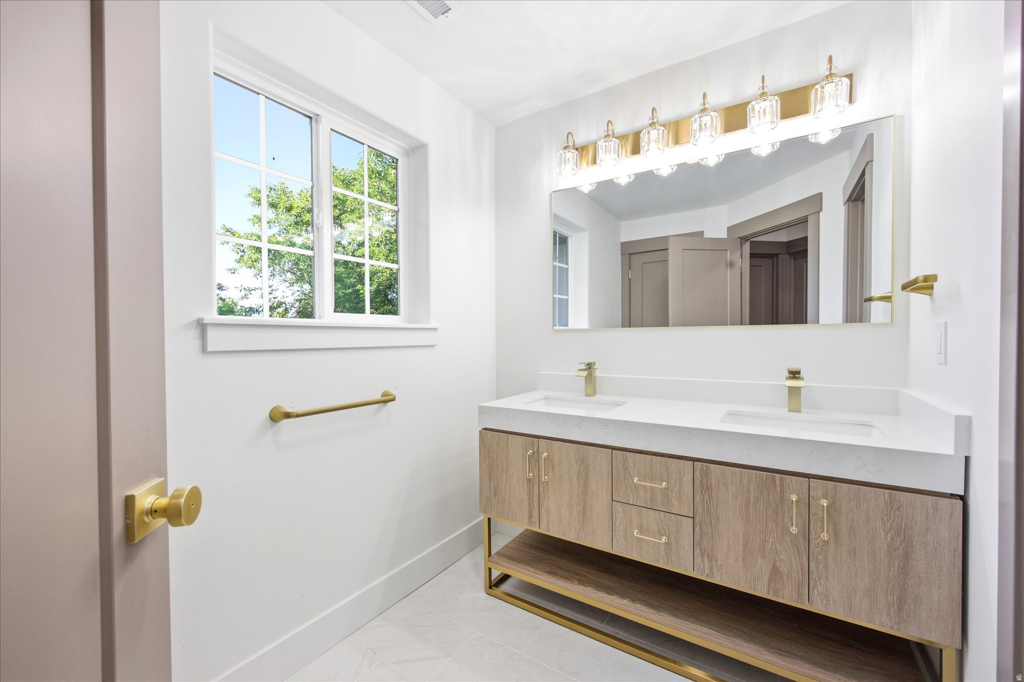 MEADOWS - Residential