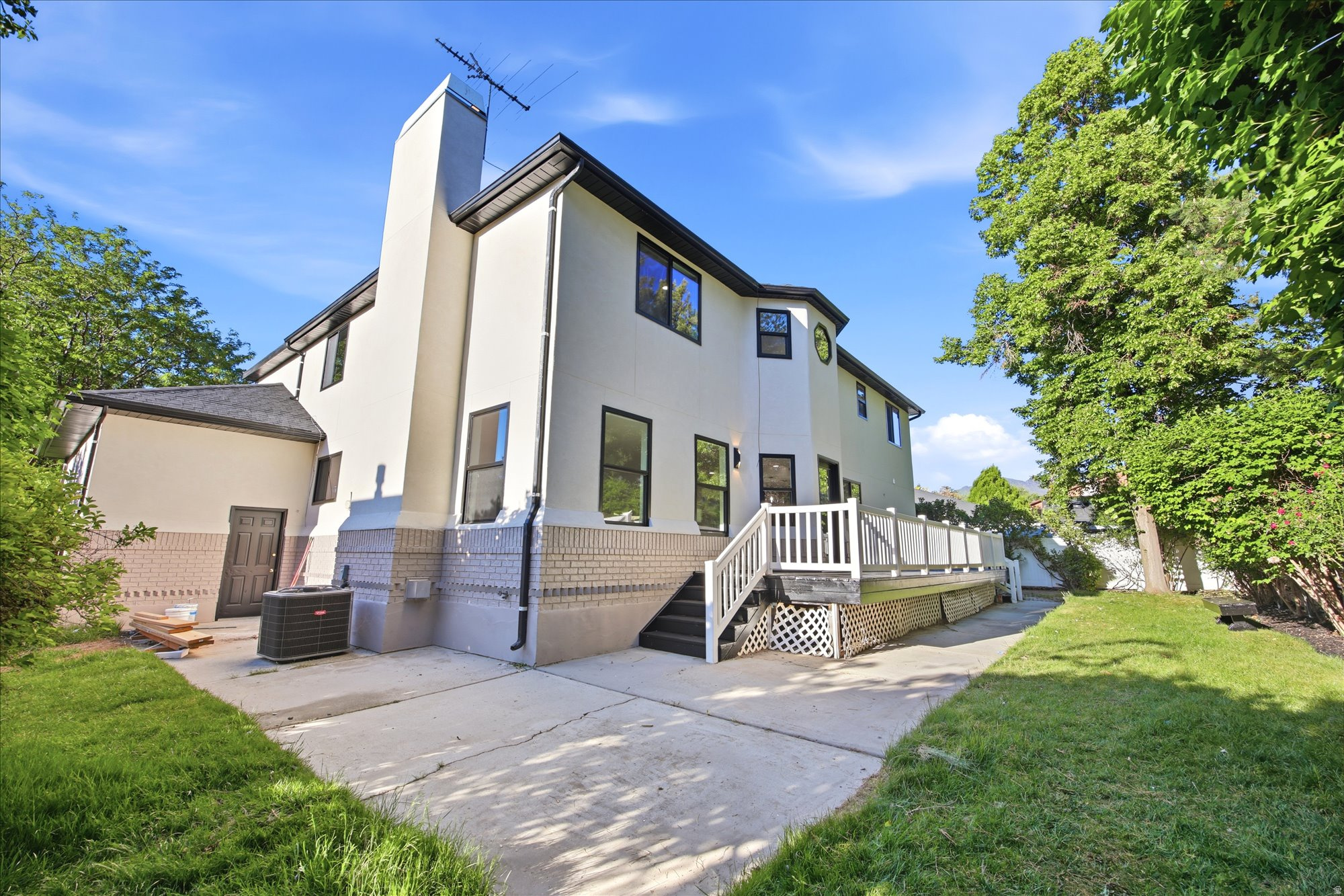 MEADOWS - Residential