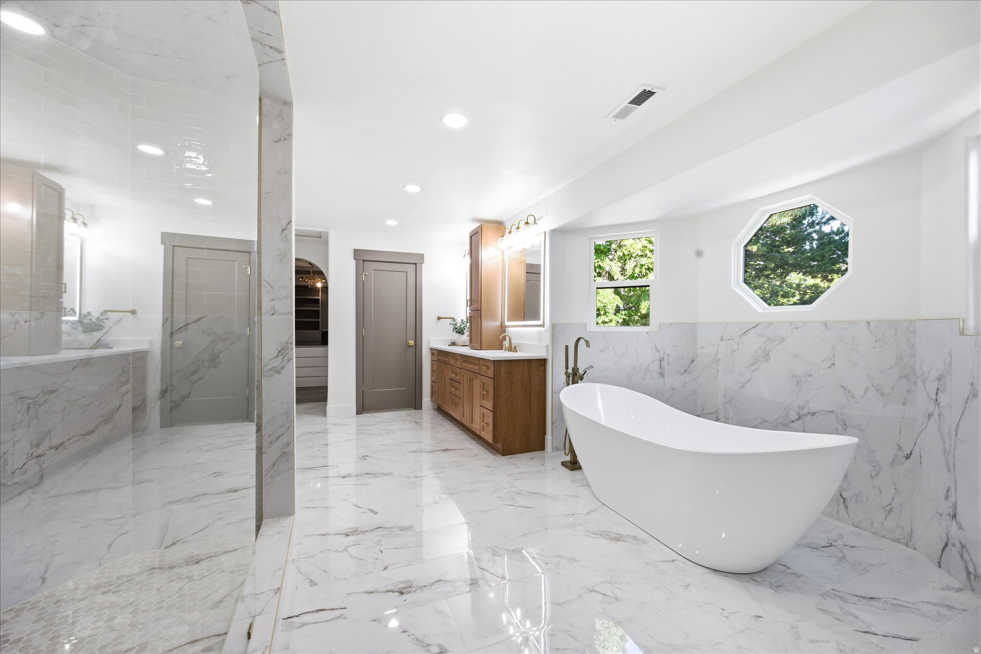MEADOWS - Residential