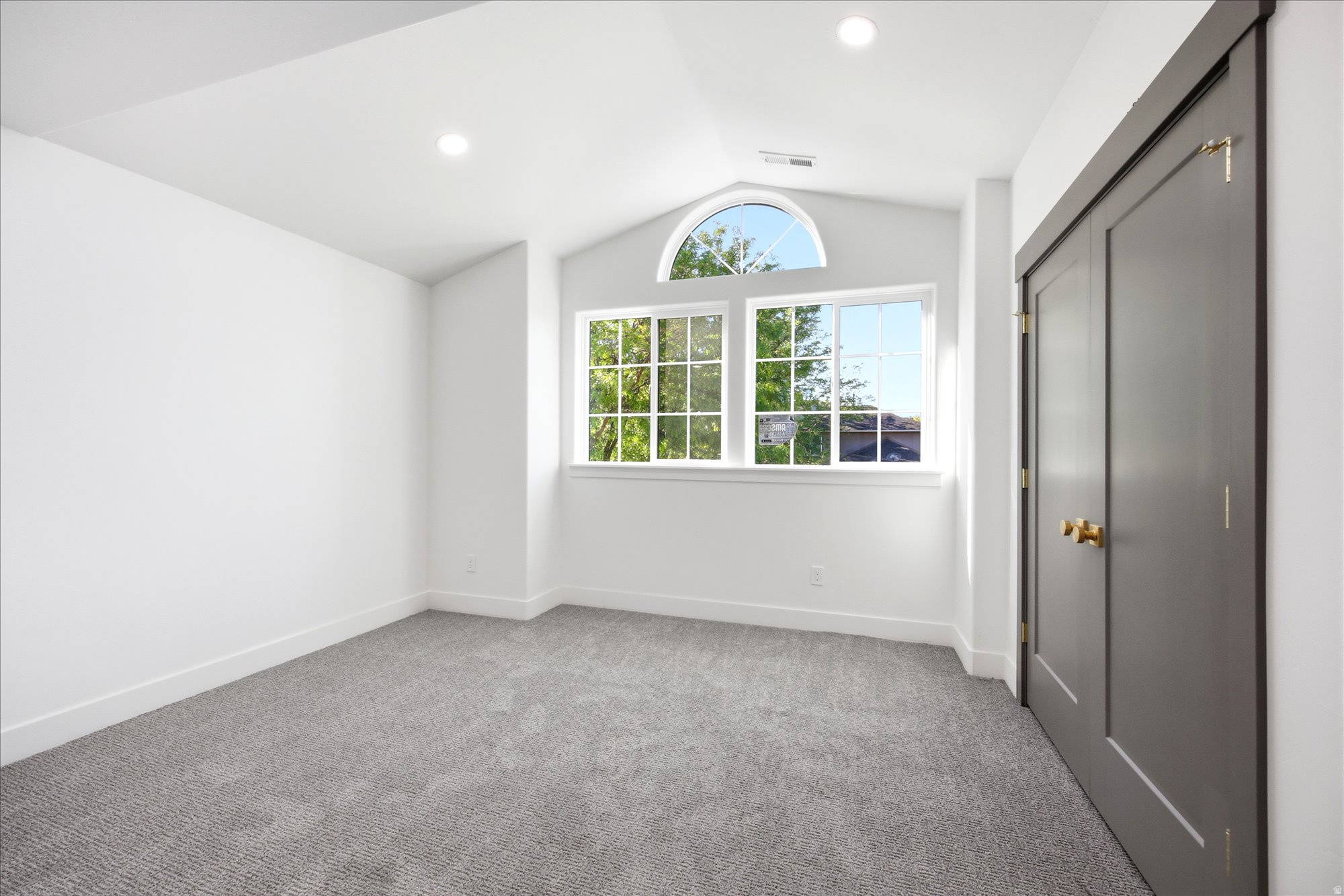 MEADOWS - Residential