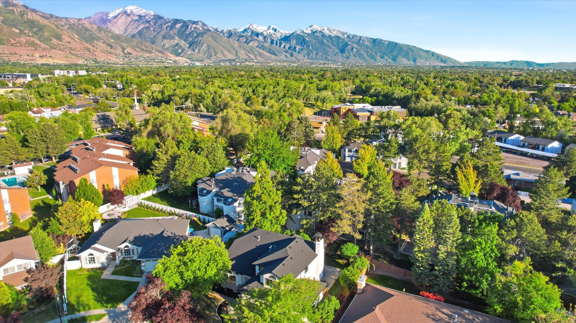 MEADOWS - Residential