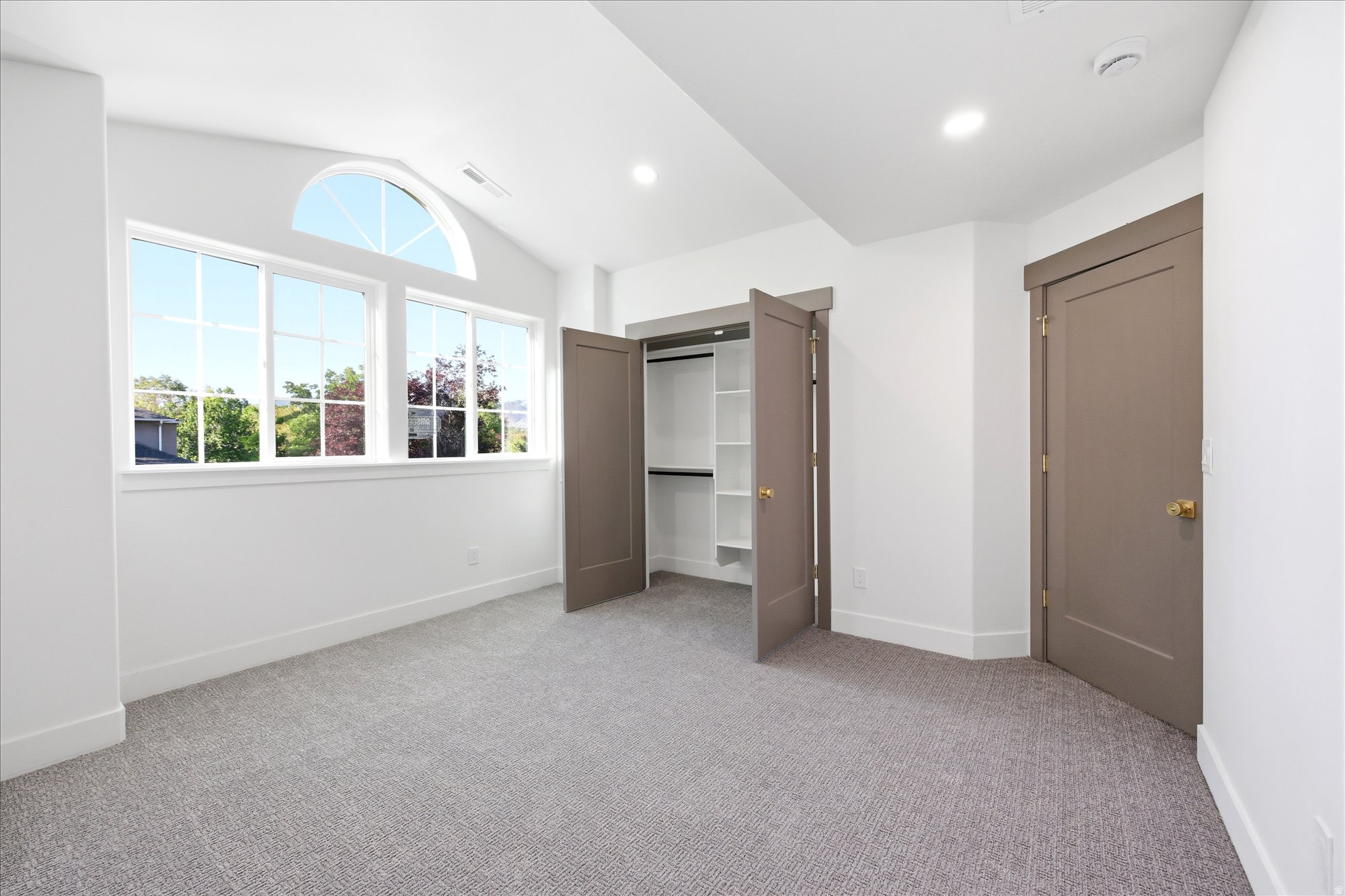 MEADOWS - Residential