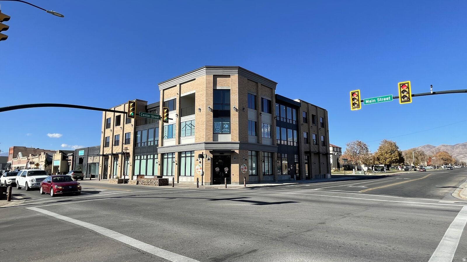 RACKER BLOCK - Commercial Lease