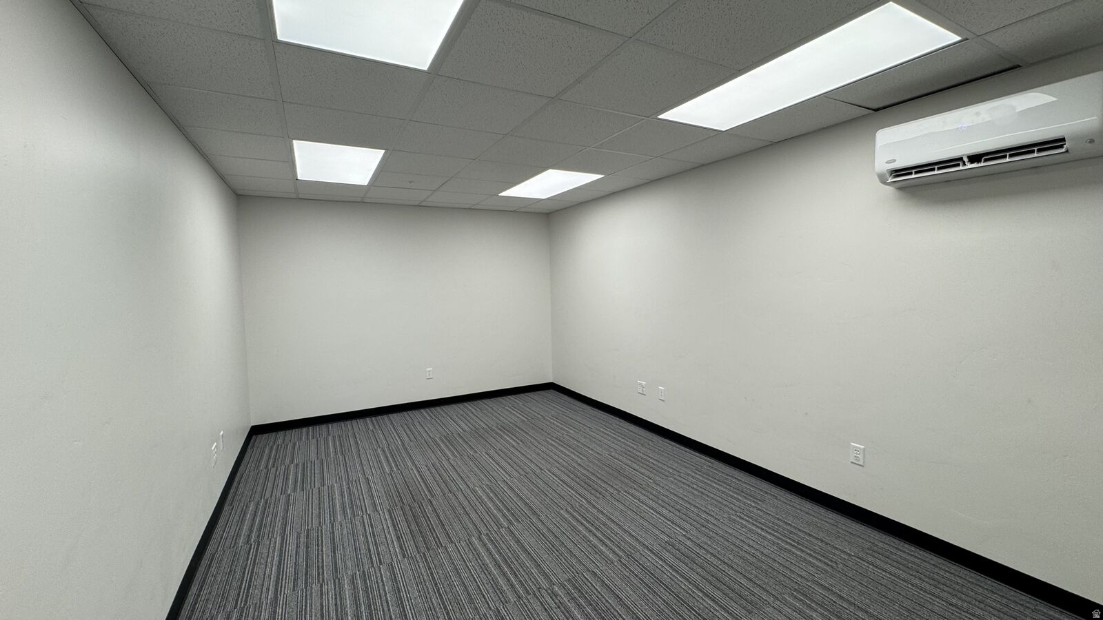 RACKER BLOCK - Commercial Lease