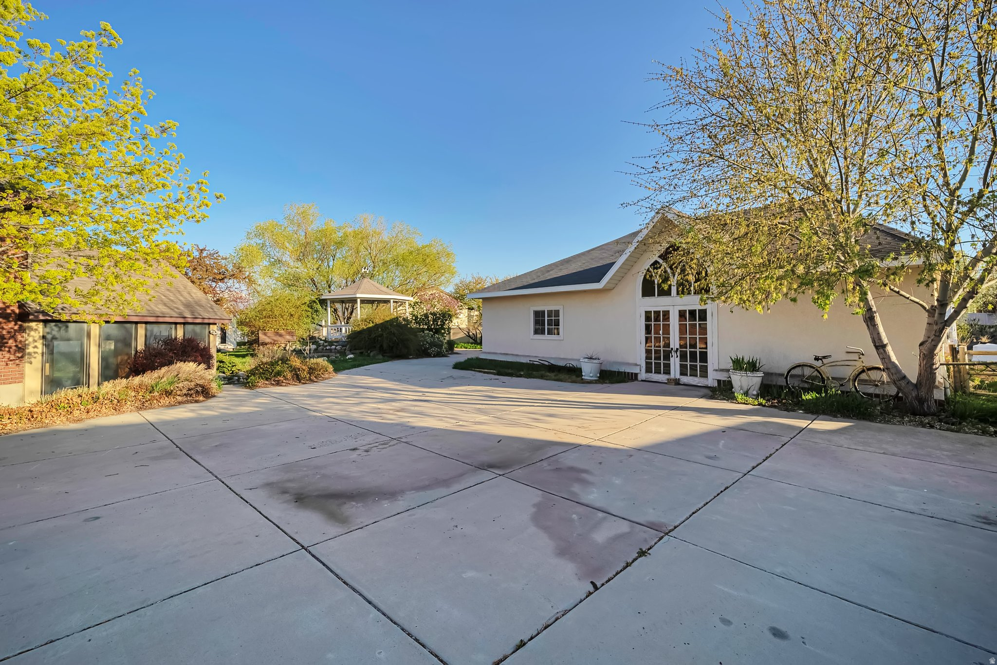 JORDAN HILLS - Residential