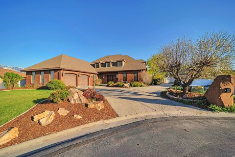 Photo of 1481 W MIDAS CREEK DR, South Jordan, UT 84095 (MLS # 2147019)