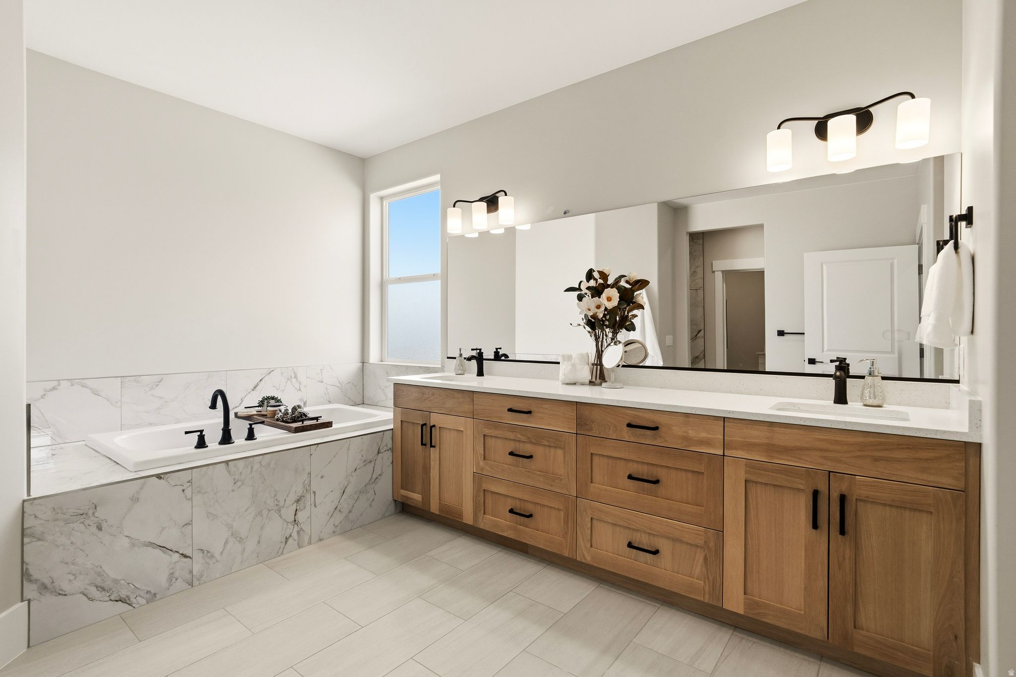 IRON WEST - Residential