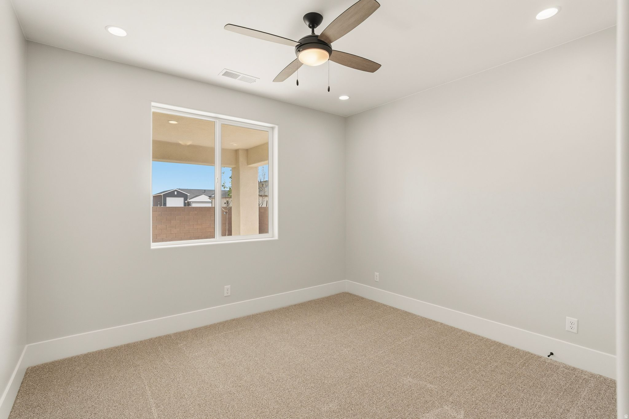 IRON WEST - Residential