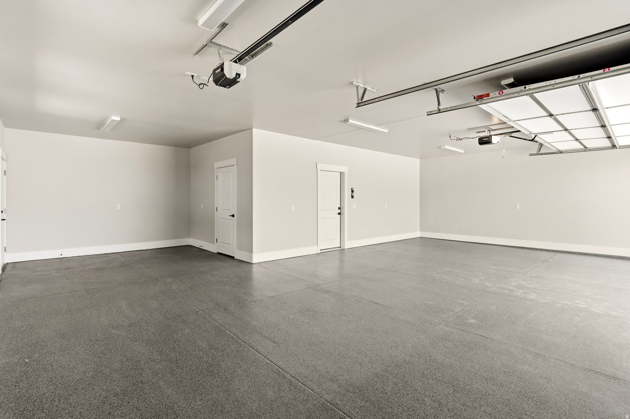 IRON WEST - Residential