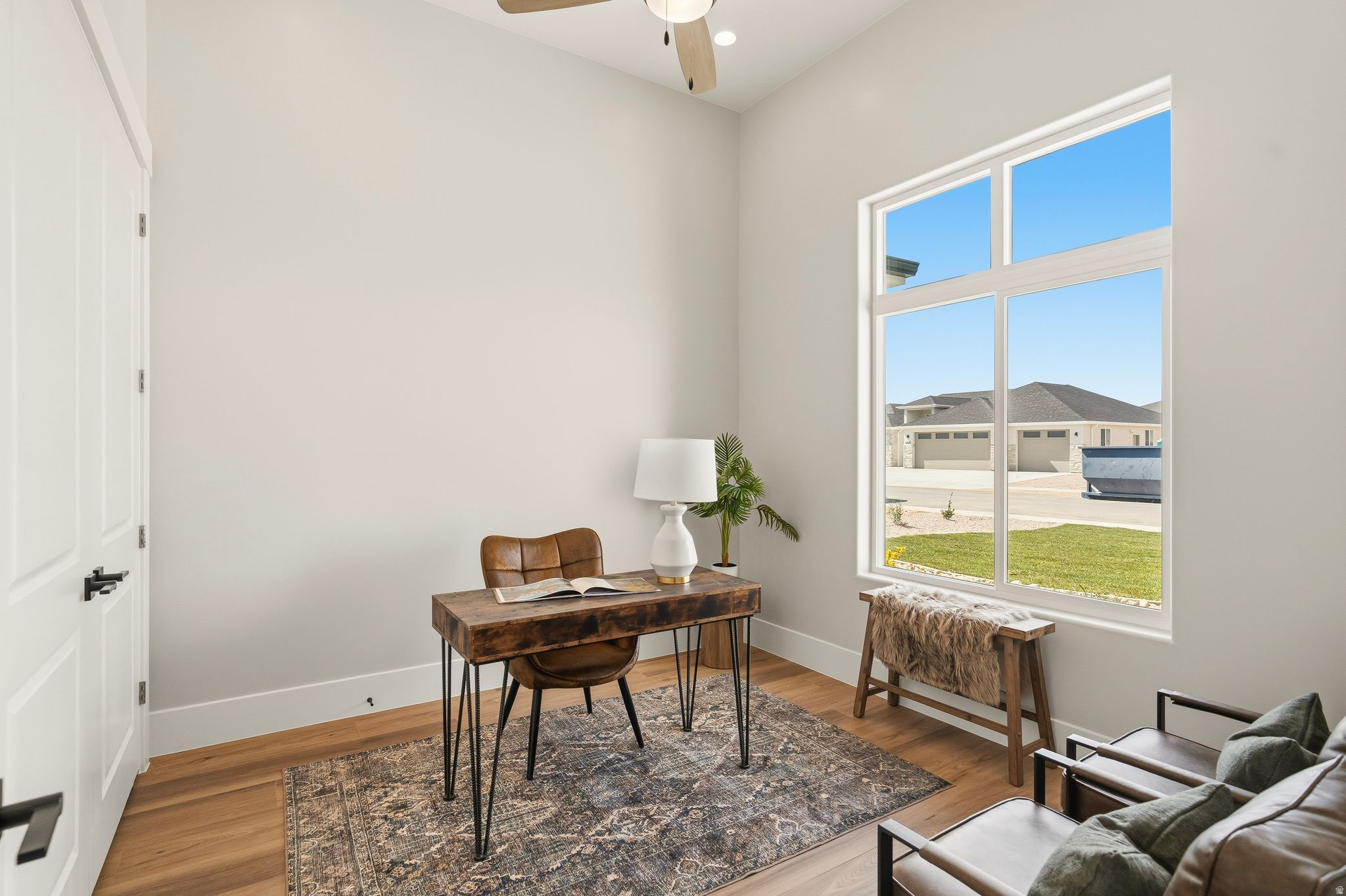 IRON WEST - Residential